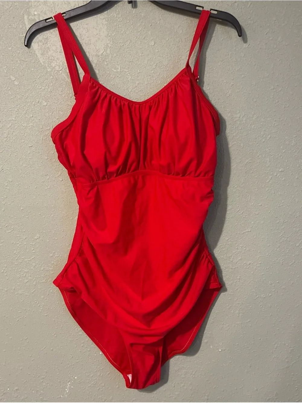 American Threads sleek red